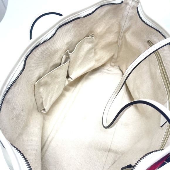 GUCCI Black Leather Shoulder Bag - Picture 11 of 16